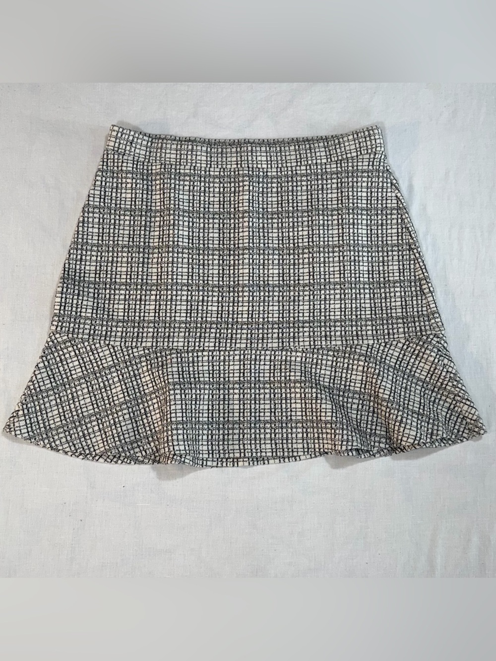 LOFT NWT Tweed Flounce Mini Skirt Women L Black White Pull On O46